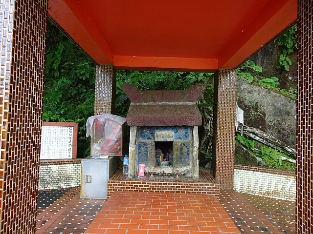 淡蘭古道北路入蘭正道福德祠