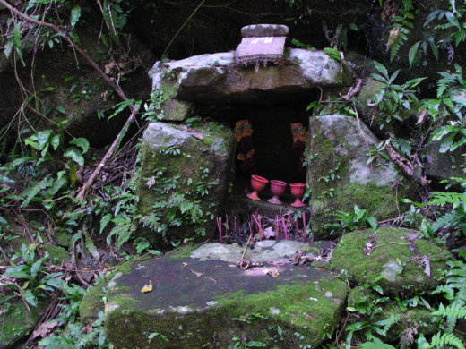 大溪打鐵寮古道石棚