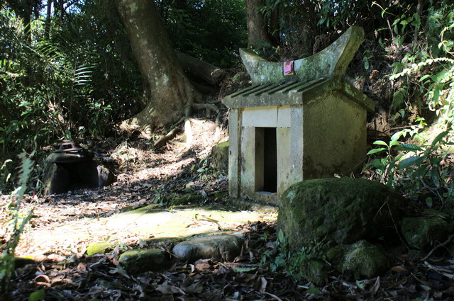 二確山登山口土地公廟