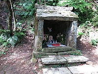 五指山古道土地公廟